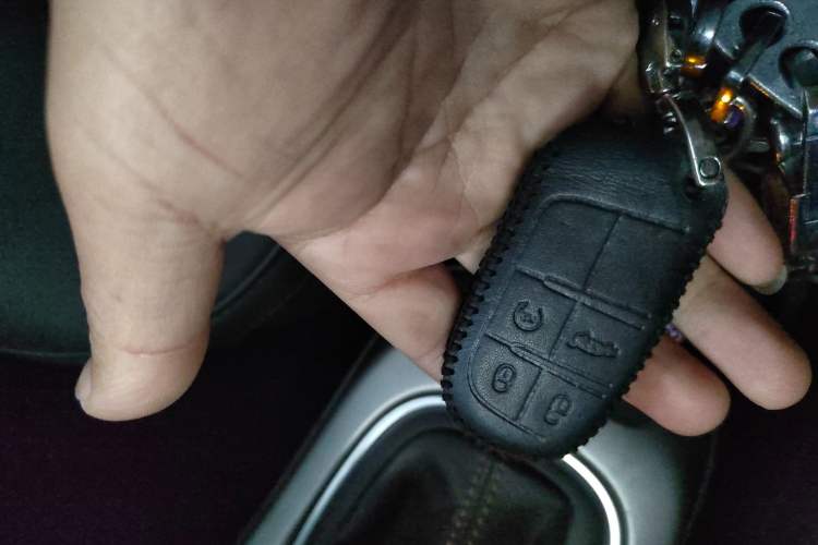 Used Jeep Compass 2020 220T Automatic Leading Edition Vehicle Key