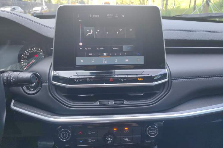 Used Jeep Compass 2021 220T Automatic Leading Edition Audio And AC Panel