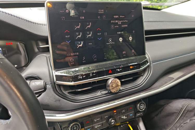 Used Jeep Compass 2021 220T Automatic Elite Edition Audio And AC Panel