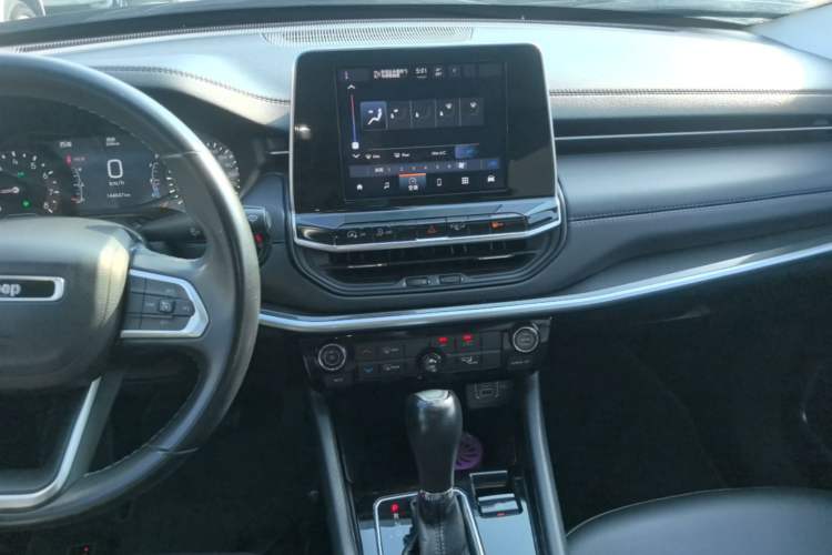 Used Jeep Compass 2021 220T Automatic Leading Edition Audio And AC Panel
