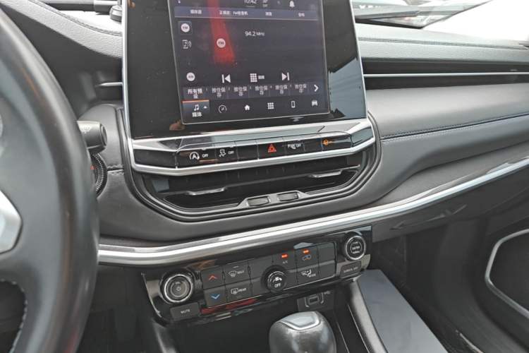Used Jeep Compass 2021 220T Automatic Leading Edition Audio And AC Panel