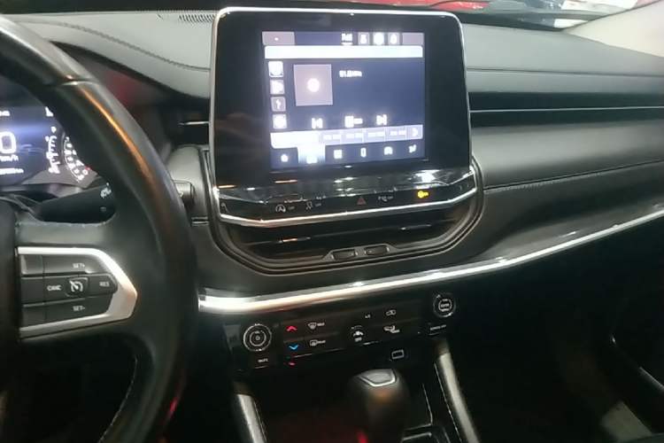 Used Jeep Compass 2021 220T Automatic Leading Edition Audio And AC Panel