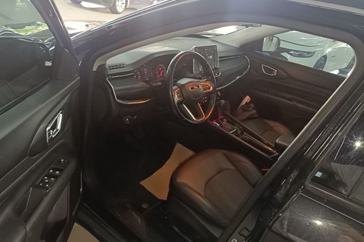 Used Jeep Compass 2021 220T Automatic Leading Edition Driver Seat