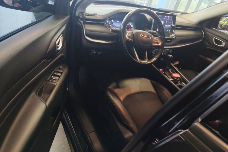 Used Jeep Compass 2021 220T Automatic Leading Edition Driver Seat