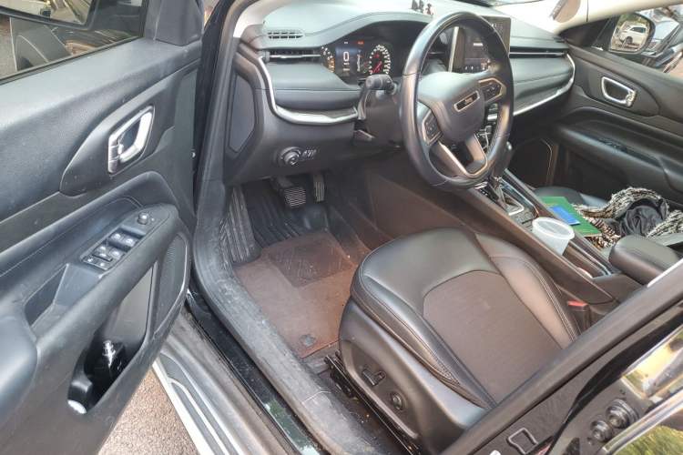 Used Jeep Compass 2021 220T Automatic Leading Edition Driver Seat