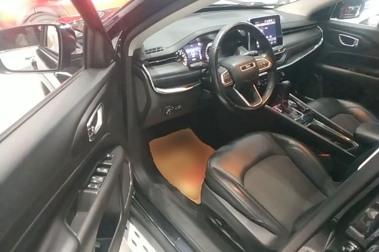 Used Jeep Compass 2021 220T Automatic Leading Edition Driver Seat