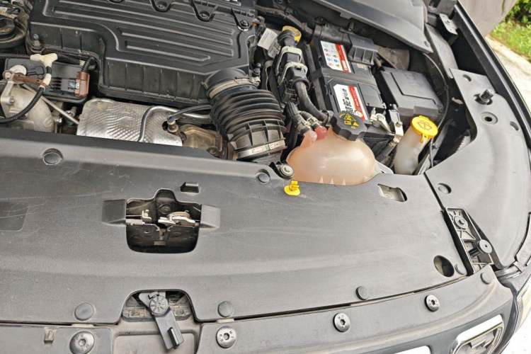 Used Jeep Compass 2021 220T Automatic Elite Edition Engine Bay Left