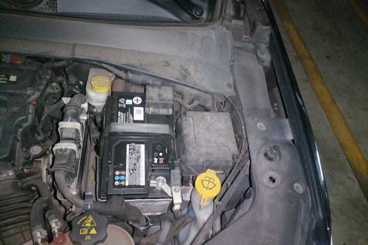 Used Jeep Compass 2021 220T Automatic Elite Edition Engine Bay Left