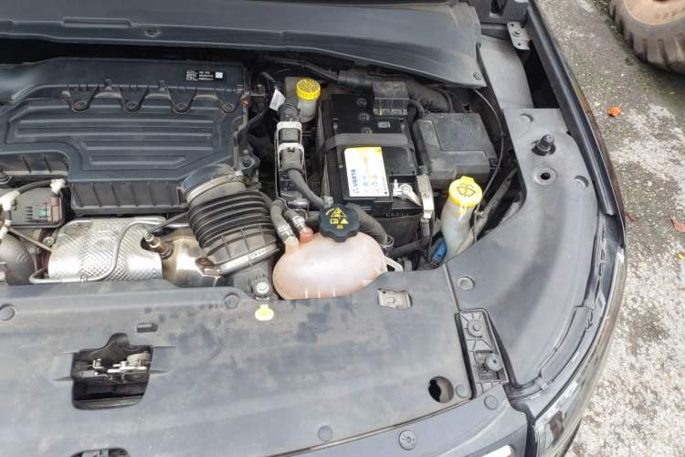 Used Jeep Compass 2021 220T Automatic Elite Edition Engine Bay Left