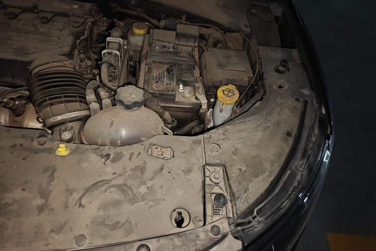 Used Jeep Compass 2021 220T Automatic Leading Edition Engine Bay Left