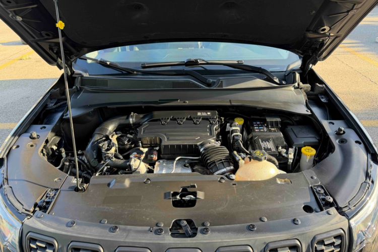 Used Jeep Compass 2021 220T Automatic Leading Edition Engine Bay