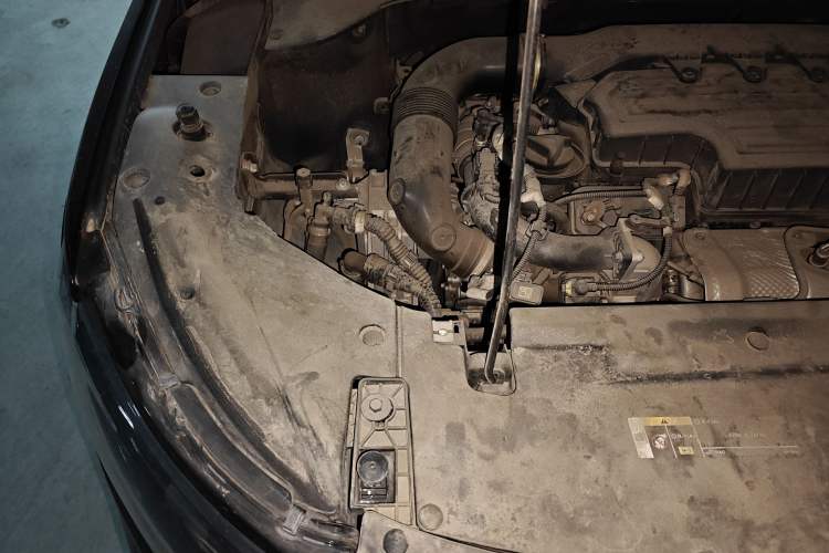 Used Jeep Compass 2021 220T Automatic Leading Edition Engine Bay Right