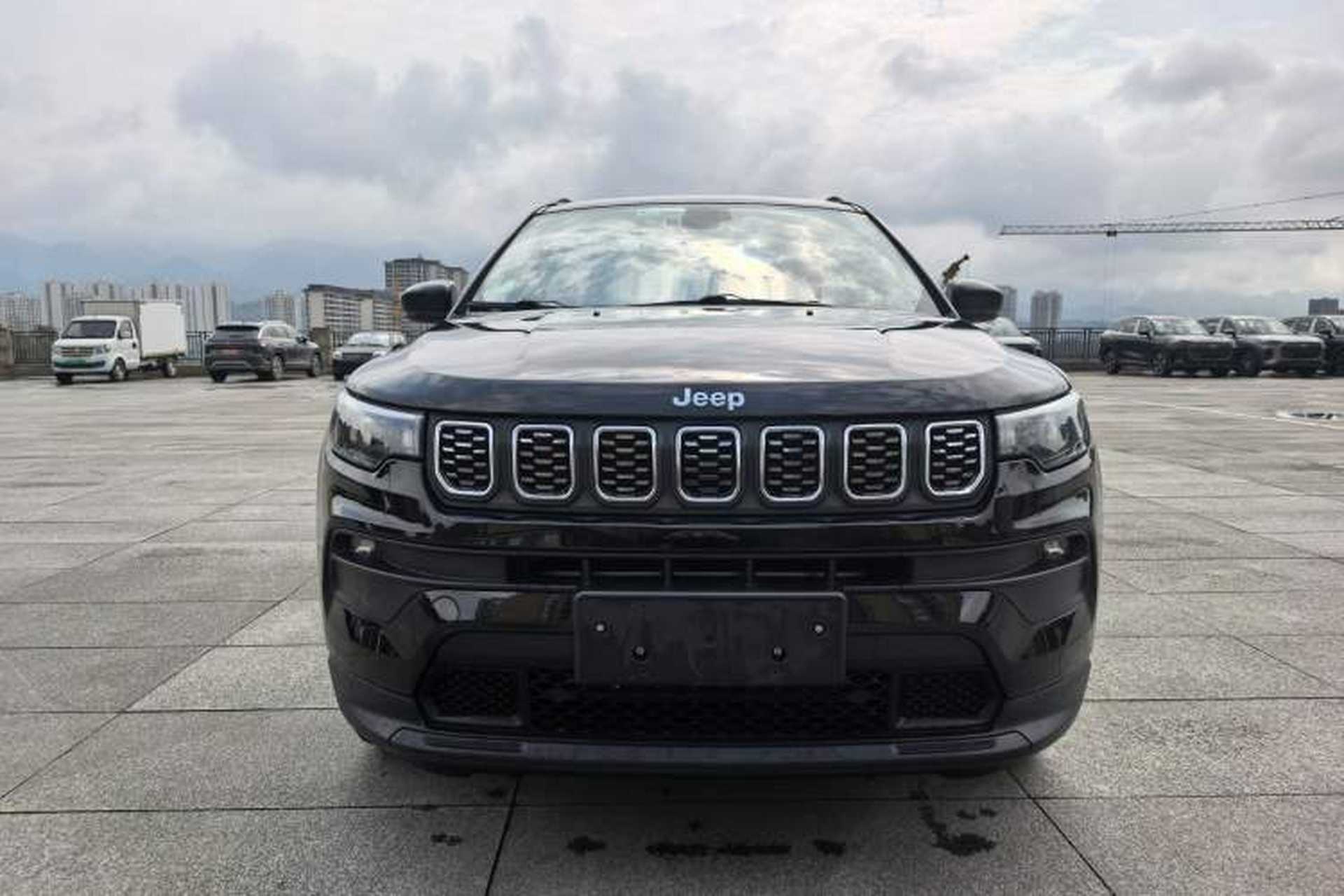 Used Jeep Compass 2021 220T Automatic Leading Edition Exterior 1