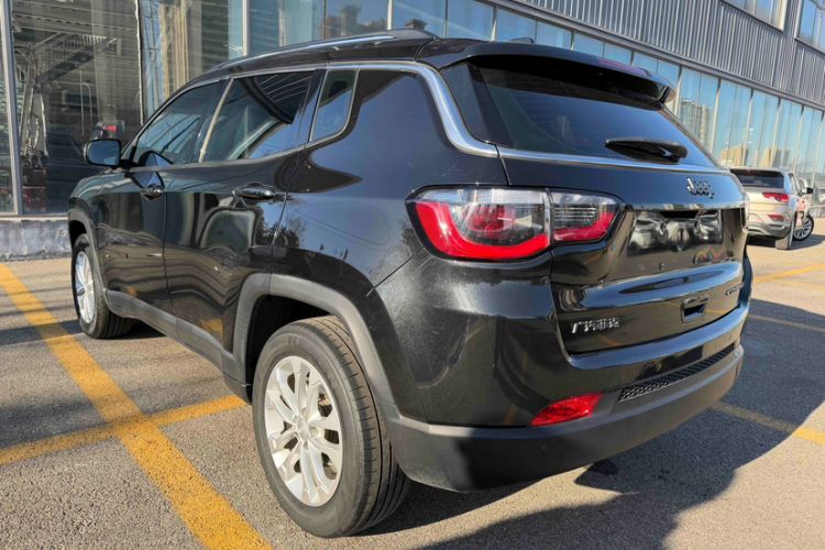 Used Jeep Compass 2021 220T Automatic Leading Edition Exterior 3