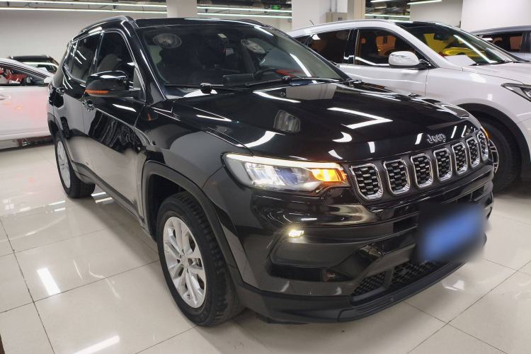Used Jeep Compass 2021 220T Automatic Leading Edition Front Right 45 Deg