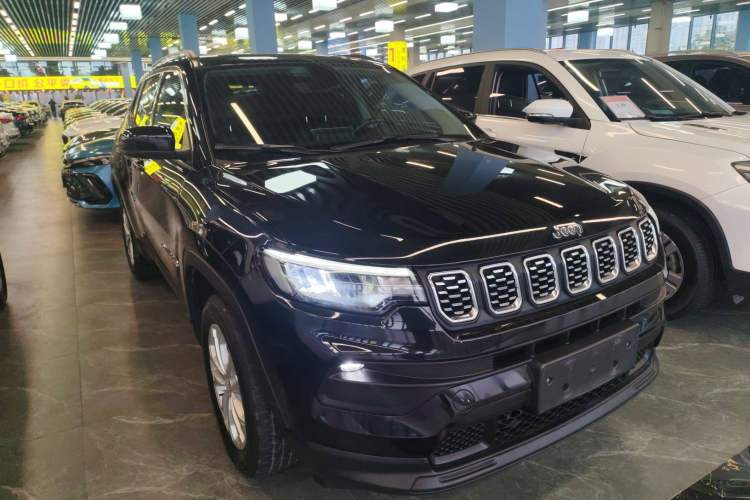 Used Jeep Compass 2021 220T Automatic Leading Edition Front Right 45 Deg