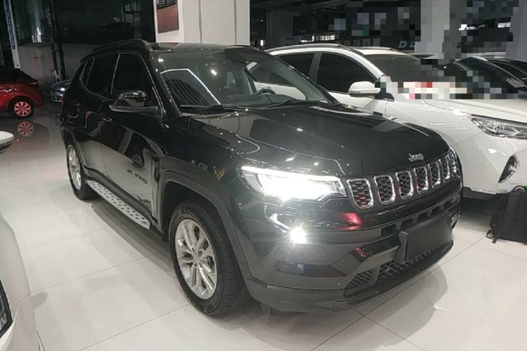 Used Jeep Compass 2021 220T Automatic Leading Edition Front Right 45 Deg
