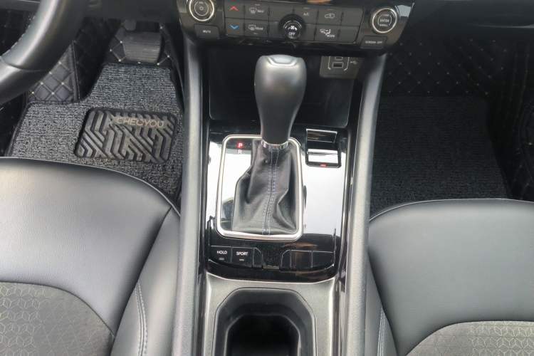Used Jeep Compass 2021 220T Automatic Leading Edition Gear Lever