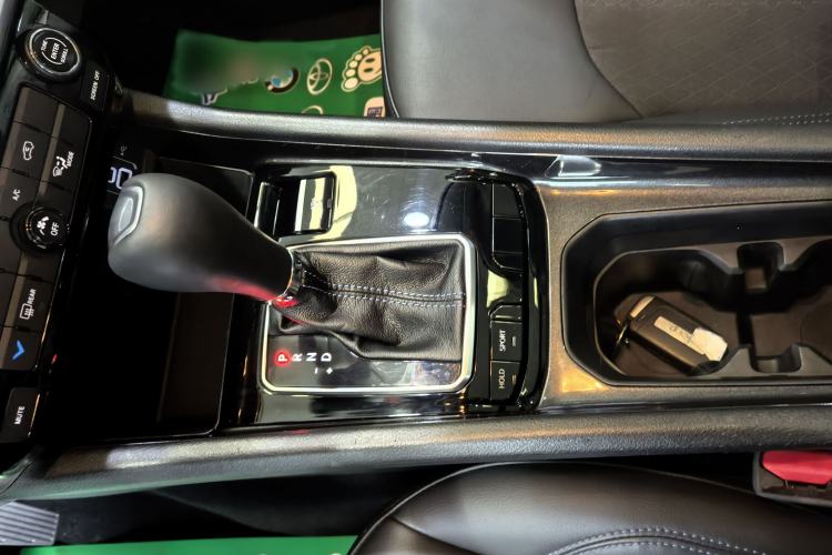 Used Jeep Compass 2021 220T Automatic Leading Edition Gear Lever