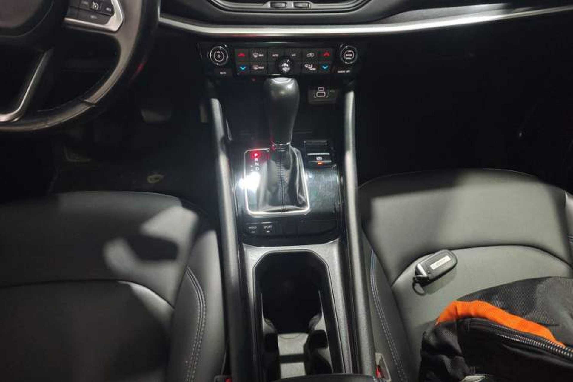 Used Jeep Compass 2021 220T Automatic Elite Edition Gear Lever