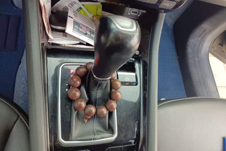 Used Jeep Compass 2021 220T Automatic Elite Edition Gear Lever