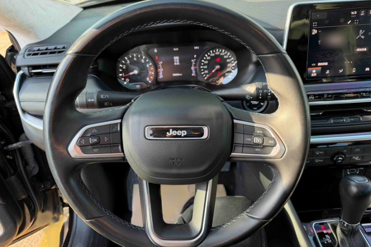 Used Jeep Compass 2021 220T Automatic Leading Edition Interior 1