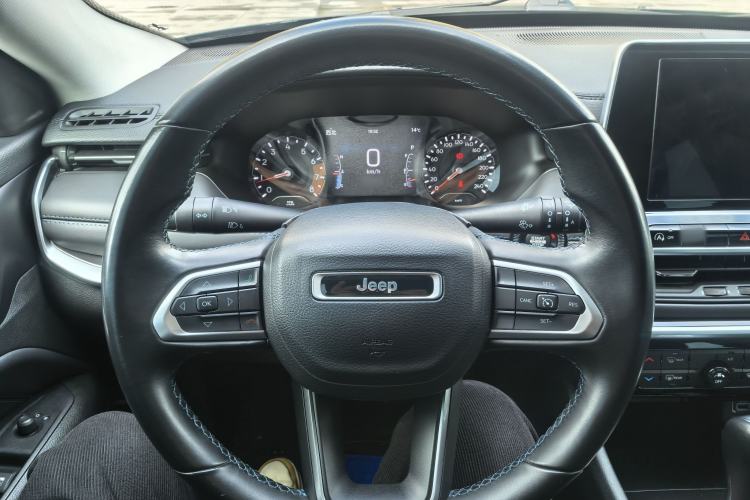 Used Jeep Compass 2021 220T Automatic Leading Edition Interior 2