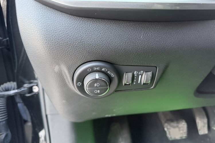 Used Jeep Compass 2021 220T Automatic Elite Edition Interior 5