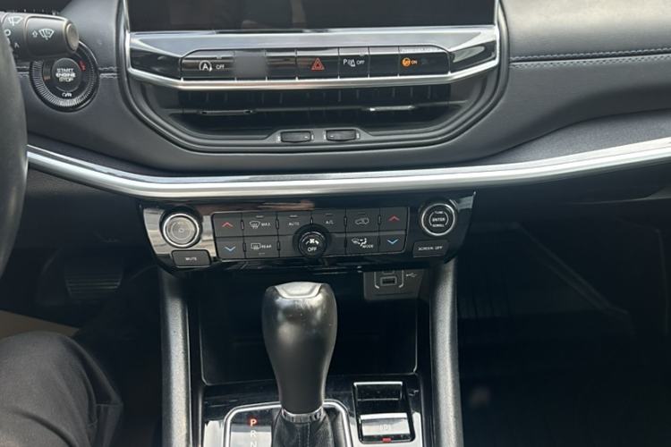 Used Jeep Compass 2021 220T Automatic Elite Edition Interior 7