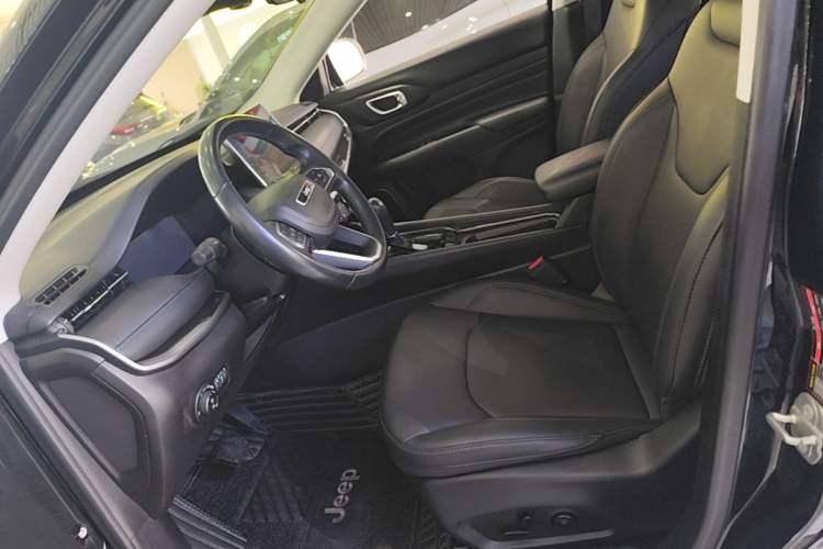 Used Jeep Compass 2021 220T Automatic Elite Edition Left Front Seat