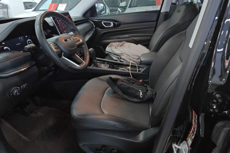 Used Jeep Compass 2021 220T Automatic Luxury Edition Left Front Seat