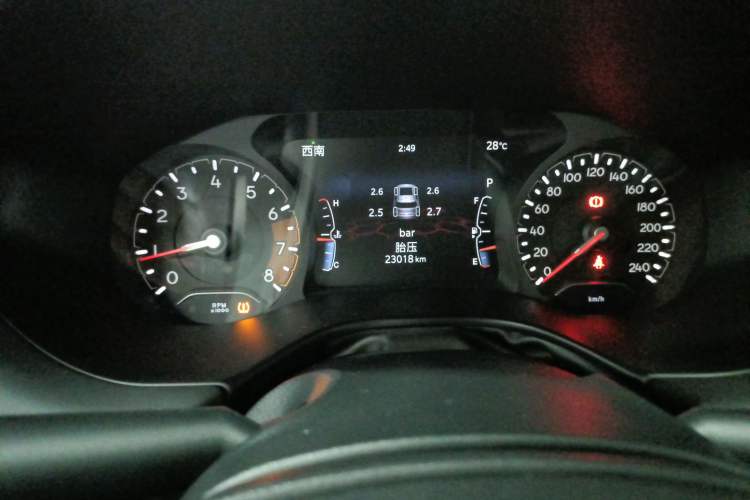 Used Jeep Compass 2021 220T Automatic Leading Edition Odometer Close Up