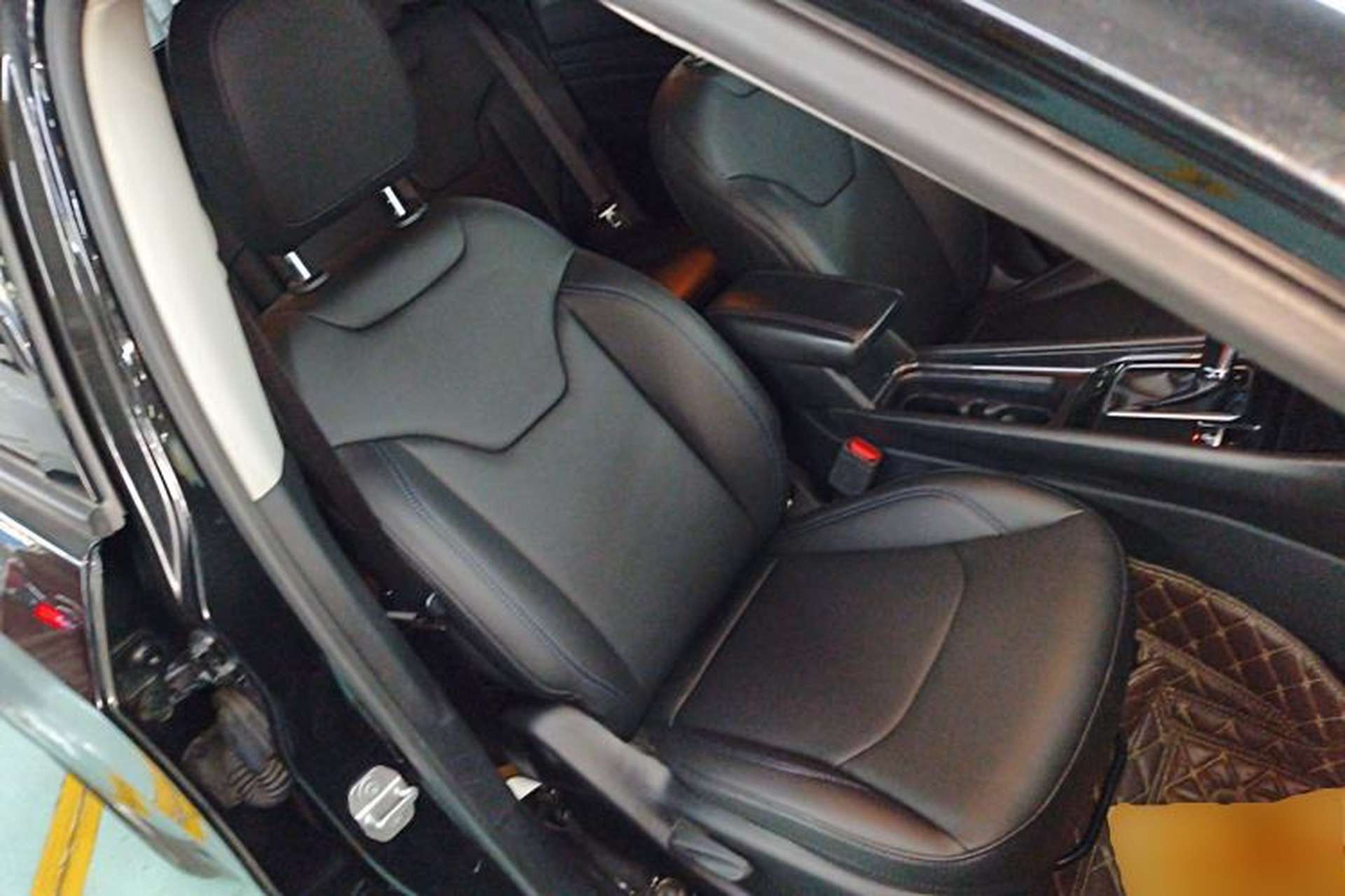 Used Jeep Compass 2021 220T Automatic Elite Edition Right Front Seat