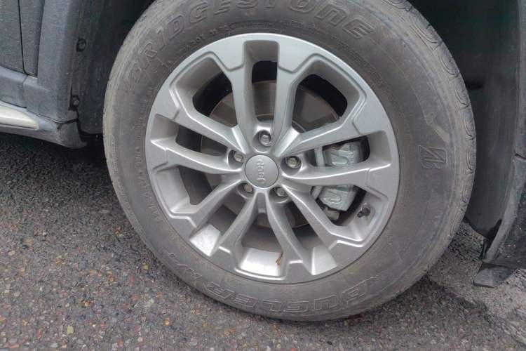 Used Jeep Compass 2021 220T Automatic Elite Edition Right Front Wheel Hub
