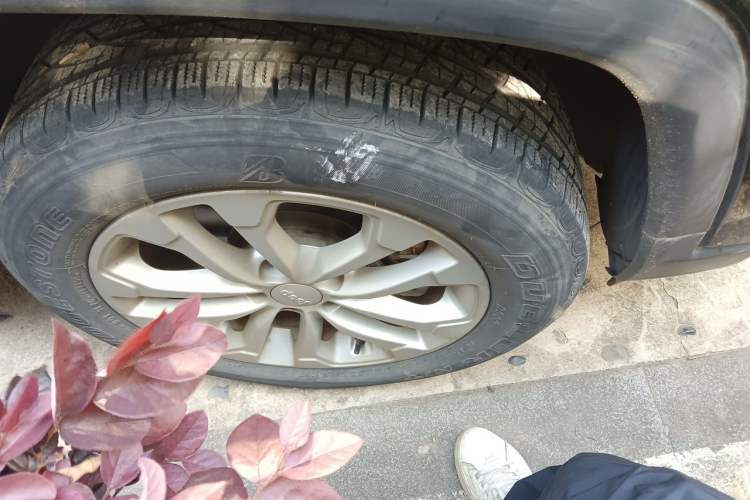 Used Jeep Compass 2021 220T Automatic Elite Edition Right Front Wheel Hub