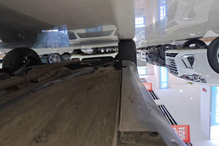 Used Jeep Compass 2021 220T Automatic Luxury Edition Right Side Sill