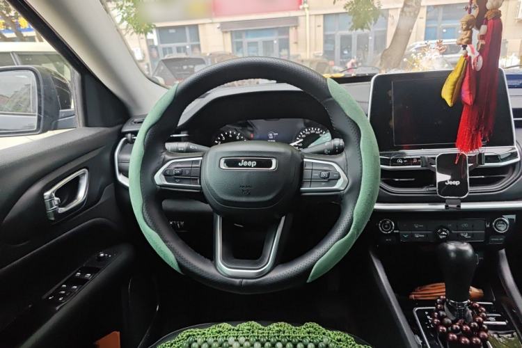 Used Jeep Compass 2021 220T Automatic Leading Edition Steering Wheel