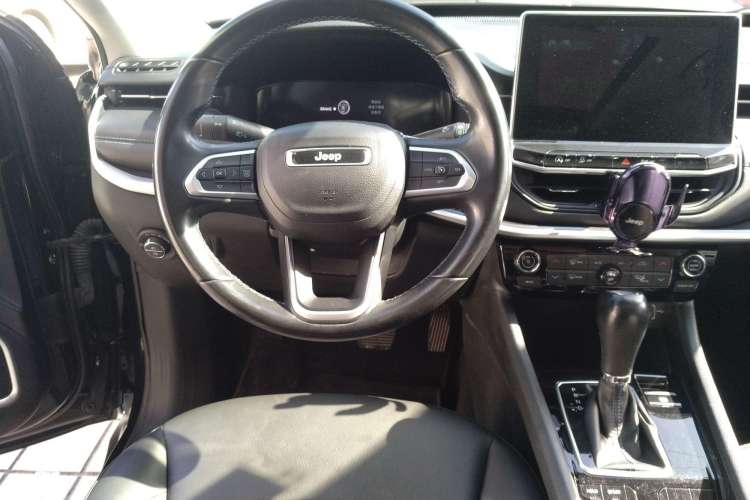 Used Jeep Compass 2021 220T Automatic Elite Edition Steering Wheel
