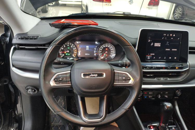 Used Jeep Compass 2021 220T Automatic Leading Edition Steering Wheel