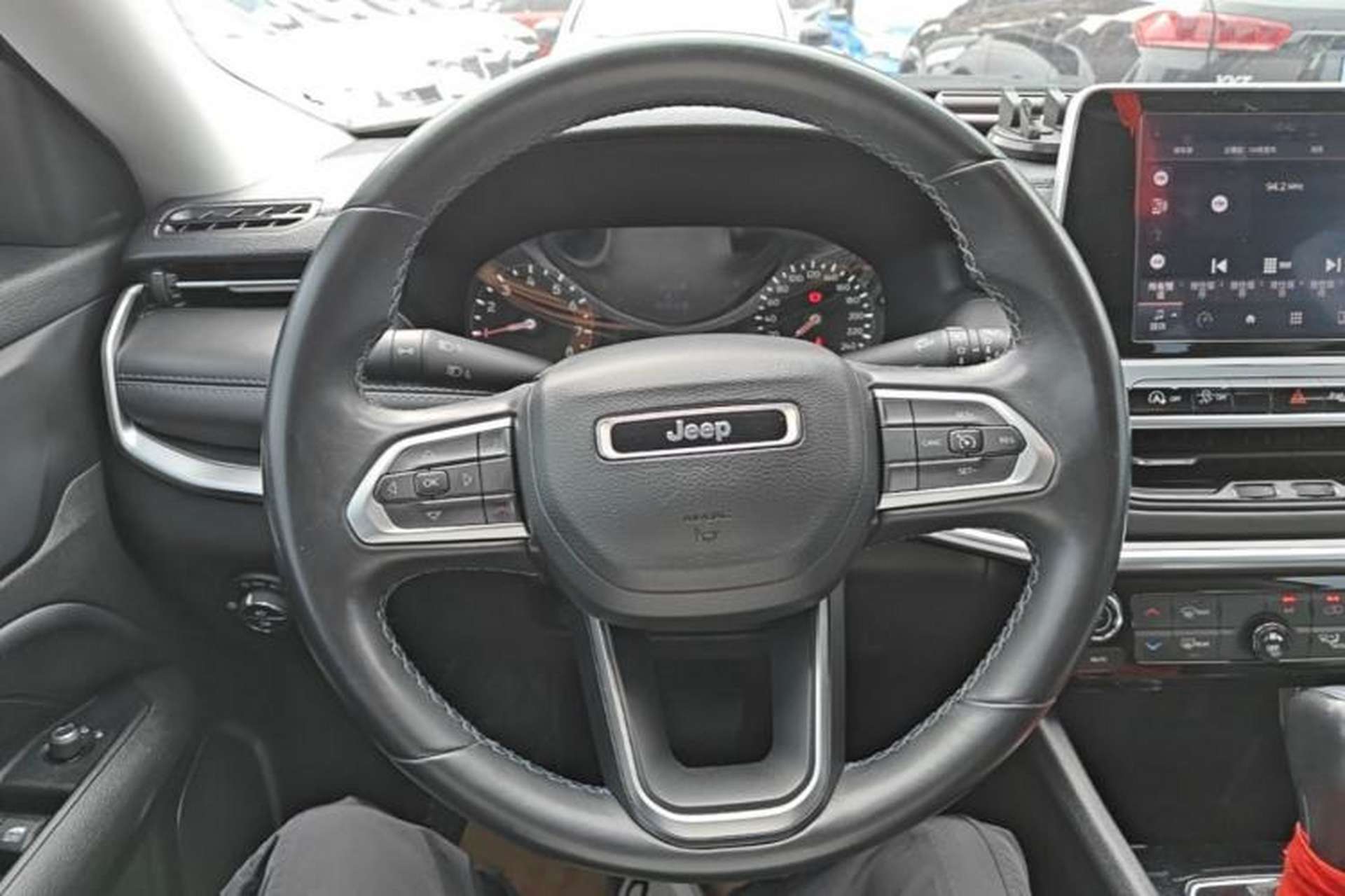 Used Jeep Compass 2021 220T Automatic Leading Edition Steering Wheel