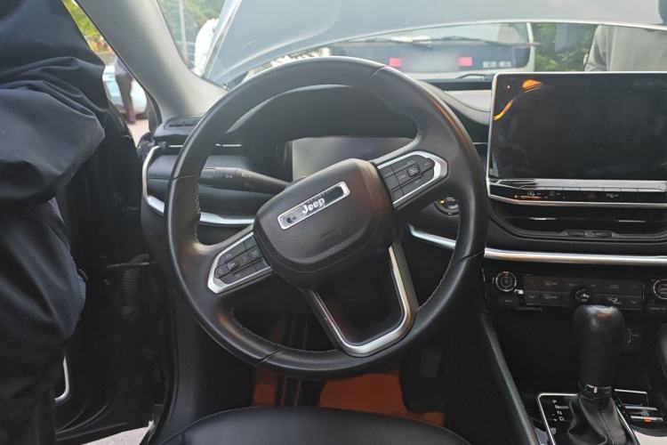 Used Jeep Compass 2021 220T Automatic Elite Edition Steering Wheel