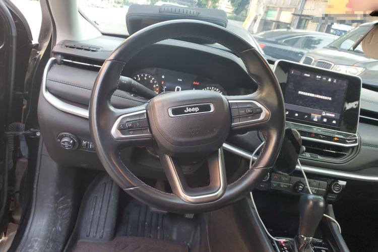 Used Jeep Compass 2021 220T Automatic Leading Edition Steering Wheel