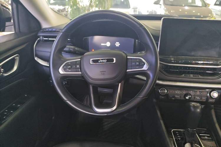 Used Jeep Compass 2021 220T Automatic Elite Edition Steering Wheel