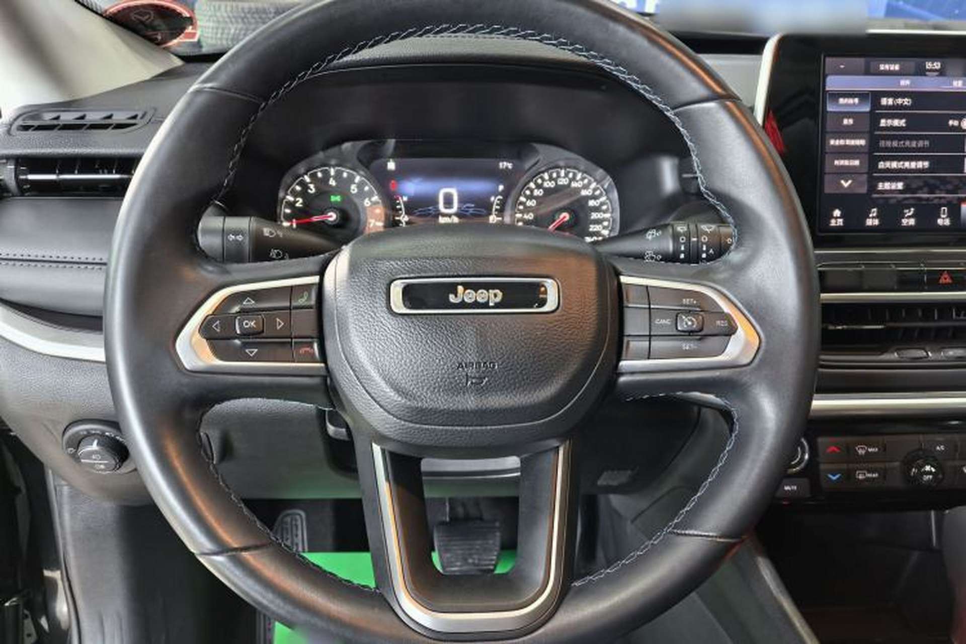 Used Jeep Compass 2021 220T Automatic Leading Edition Steering Wheel