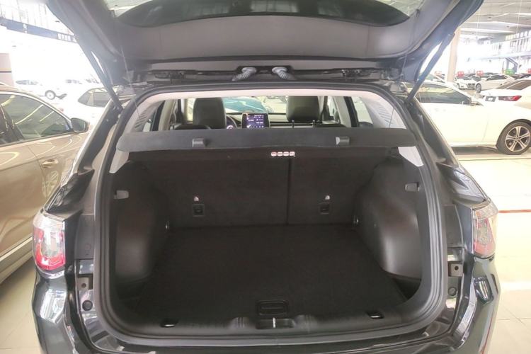 Used Jeep Compass 2021 220T Automatic Leading Edition Trunk