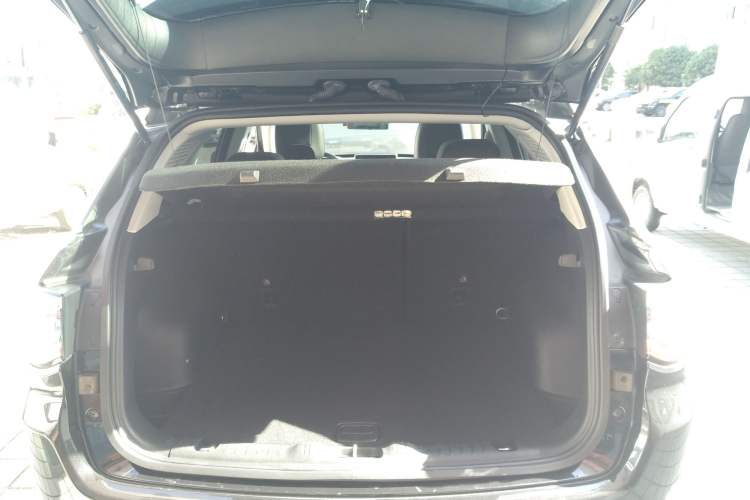 Used Jeep Compass 2021 220T Automatic Elite Edition Trunk