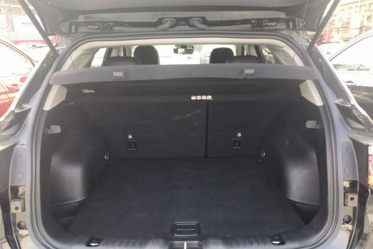 Used Jeep Compass 2021 220T Automatic Leading Edition Trunk