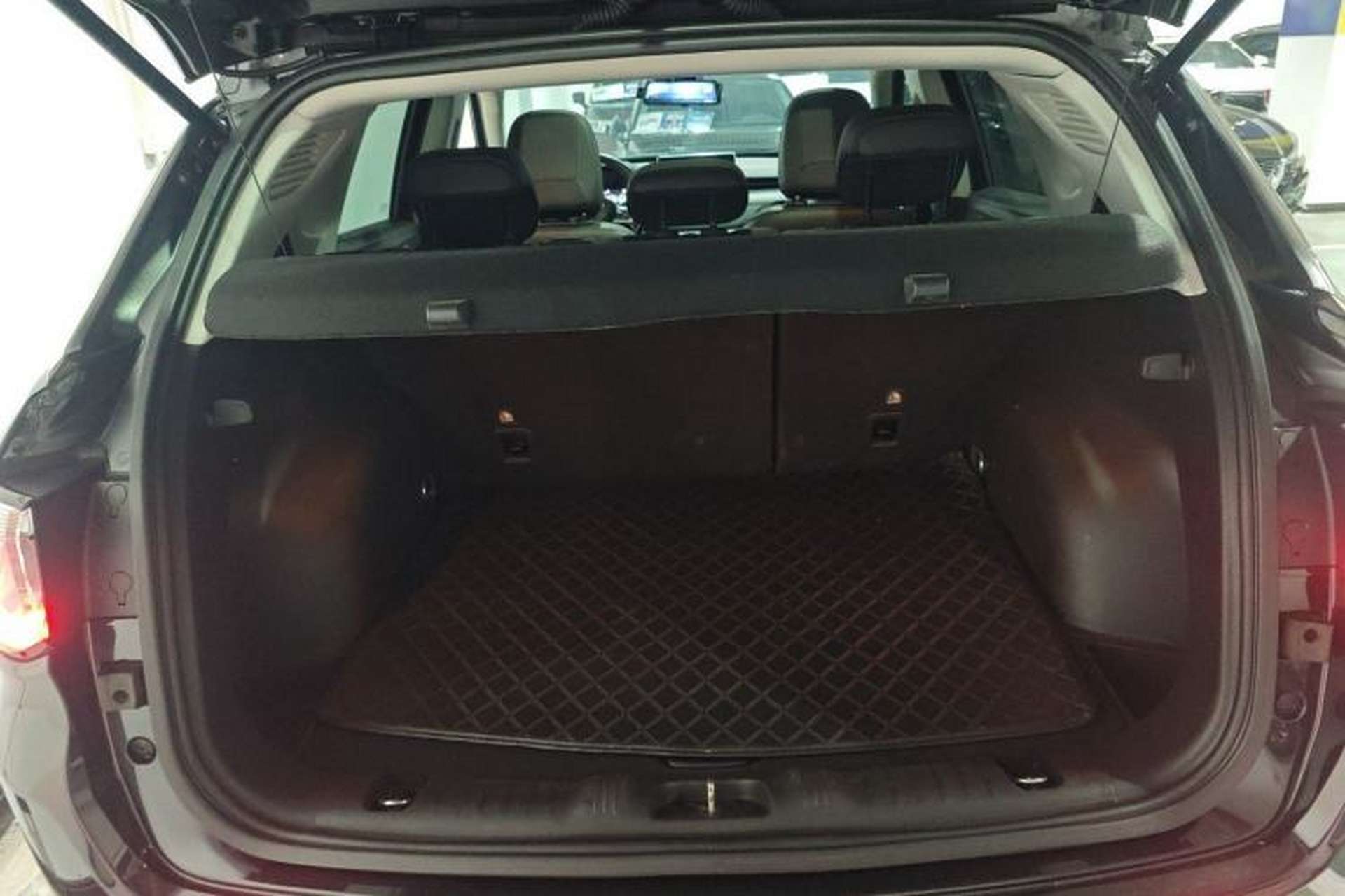 Used Jeep Compass 2021 220T Automatic Elite Edition Trunk