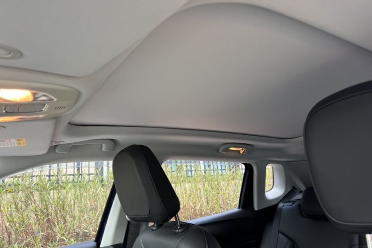 Used Jeep Compass 2021 220T Automatic Leading Edition Interior 4