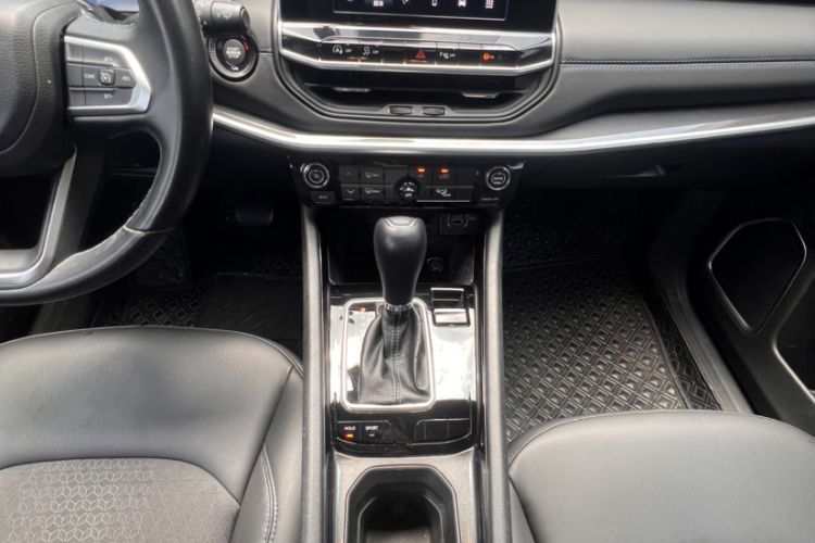 Used Jeep Compass 2021 220T Automatic Leading Edition Interior 9